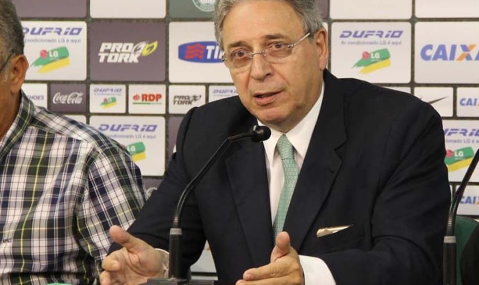 Presidente do Coxa descarta punição a atletas que estavam em festa