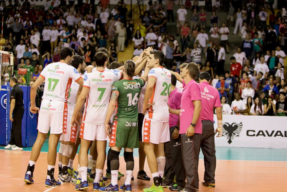 Brasil Kirin muda rotina de treino para estreia na Superliga de Vôlei