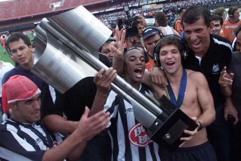 13 anos depois, ídolos do Santos recordam título do Brasileiro de 2002