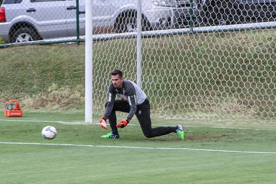 Victor exige segunda colocação do Galo assegurada até jogo com Grêmio