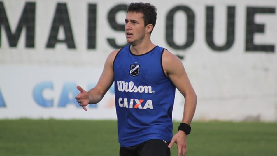 Números da Bola: Veja as estatísticas de Ronaldo Mendes, novo reforço do Santos, em 2015