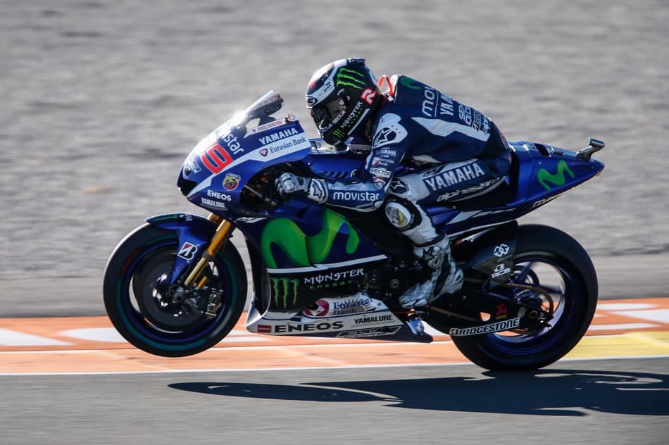 MotoGP: Jorge Lorenzo lidera sexta-feira em Valência; Rossi é 5º