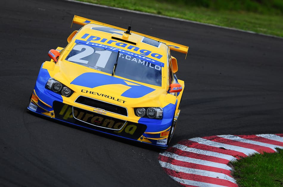 Thiago Camilo lidera e Vitor Genz se sente "em casa"