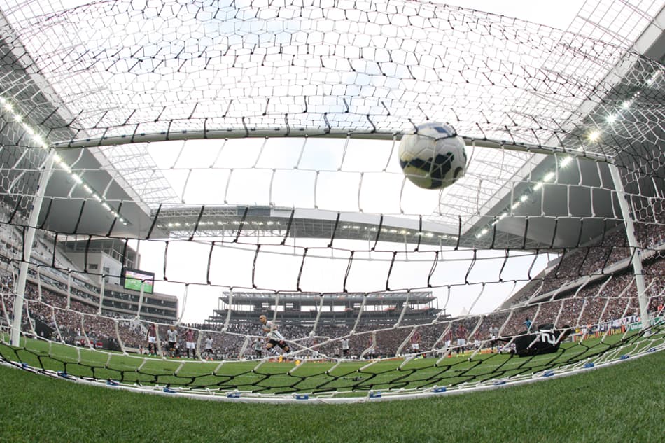 Estaca zero por naming rights e novo acordo com a Caixa: a Arena em 2017