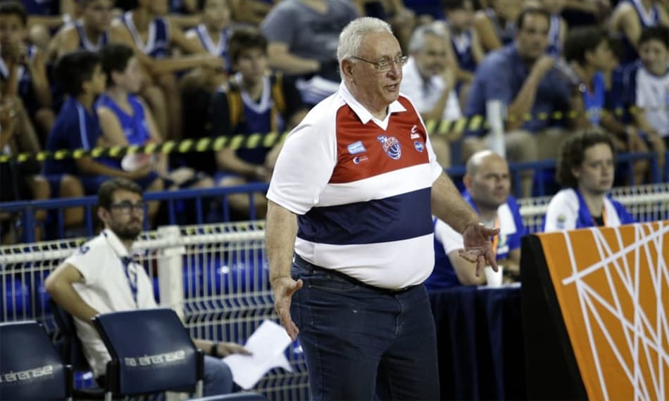 Franca vence São José fora de casa com grande atuação do pivô Mathias