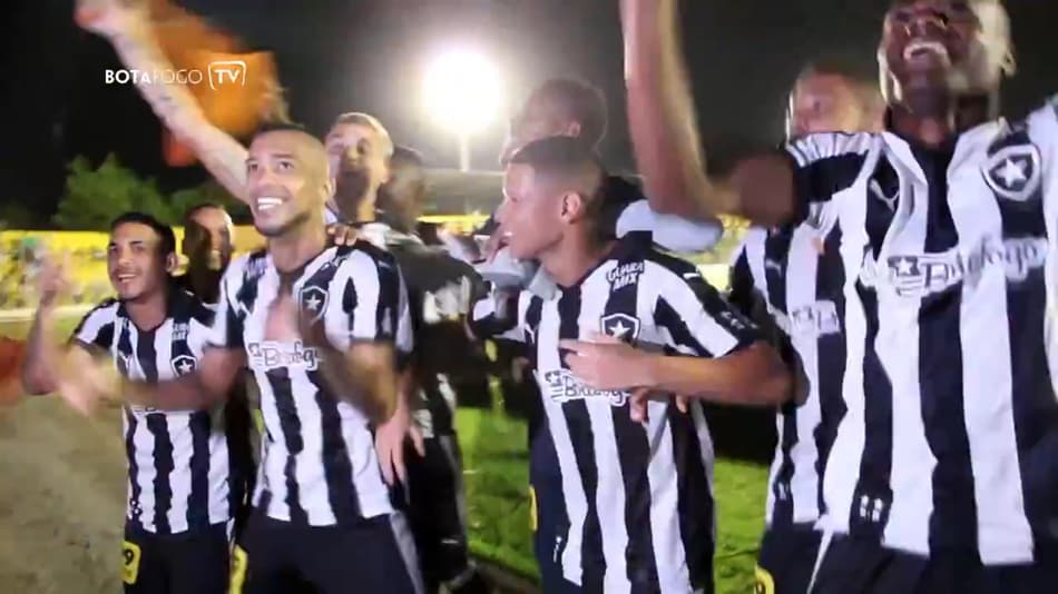 VÍDEO: Bastidores: Jogadores do Fogão mostram animação antes e depois do acesso