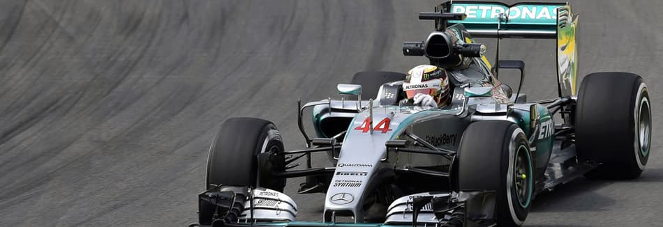 Lewis Hamilton espera disputa apertada com Nico Rosberg no Brasil