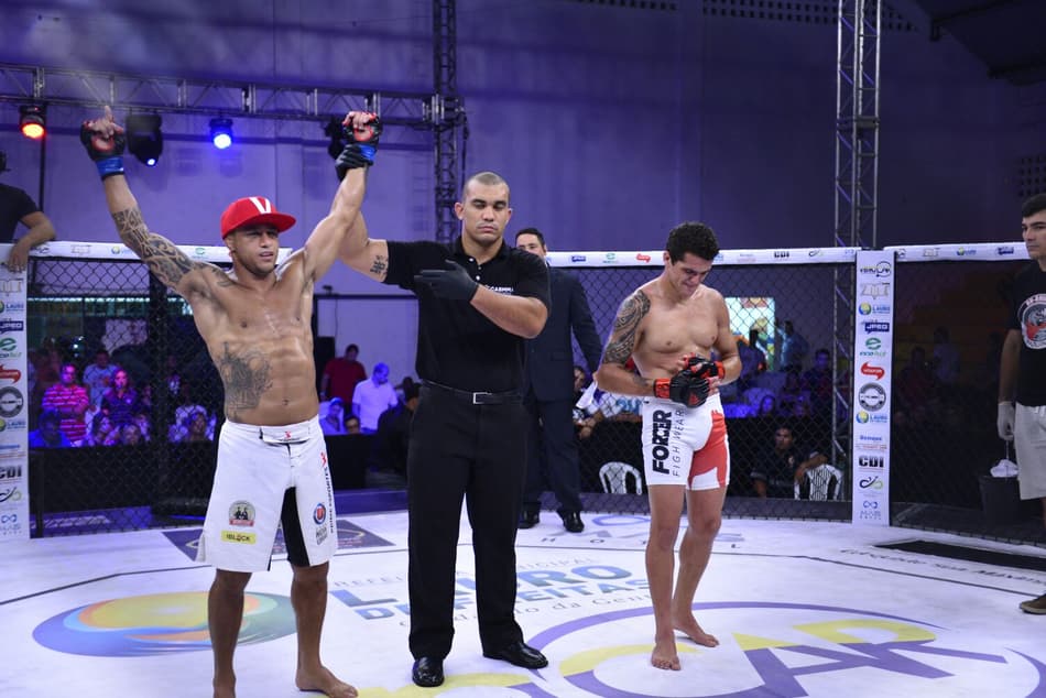 Marlon Sandro conquista nocaute no Shooto em retorno ao Brasil