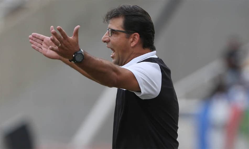 ATUAÇÕES: Responsável por time impecável, técnico do Santa recebe a maior nota em duelo contra o Bota