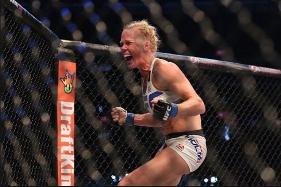 Jon Jones se derrete a Holly Holm: ‘Já é a maior de todos os tempos’