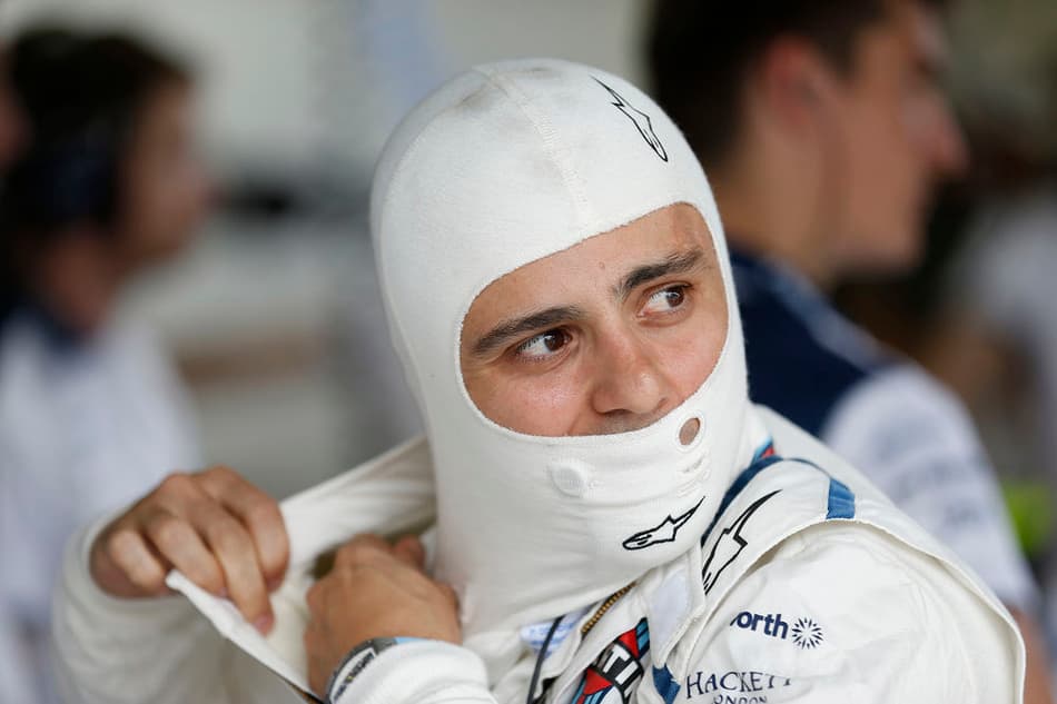 Felipe Massa chega a Interlagos e torce por uma chuva para 'embolar' o GP