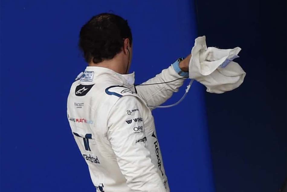 Com pneu traseiro fora do regulamento, Massa é desclassificado do GP do Brasil