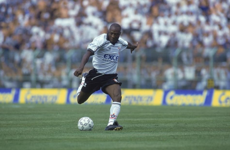 Gringos no Brasil: Rincón, o colombiano que virou ídolo no Corinthians
