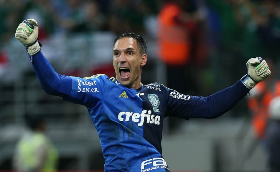 Importada, camisa de Fernando Prass está em falta desde a final da Copa do Brasil