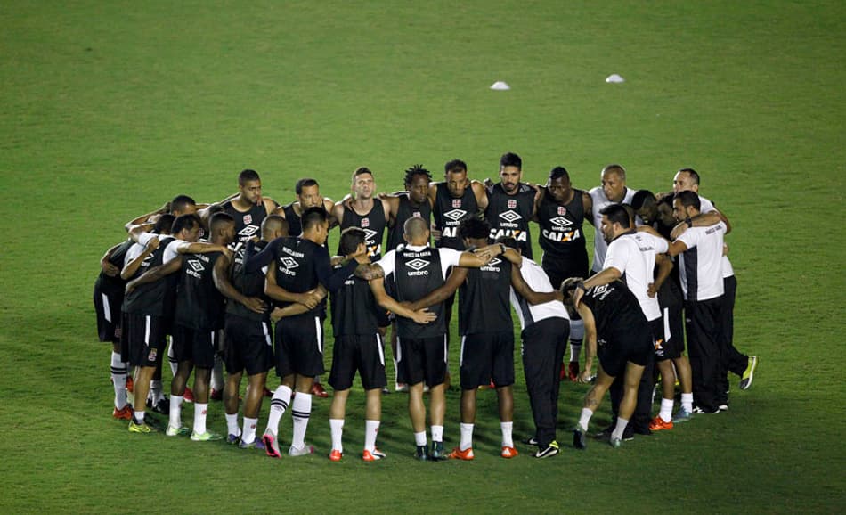 Vasco faz trabalho especial e quer ‘descanso’ antes de jogo em Joinville