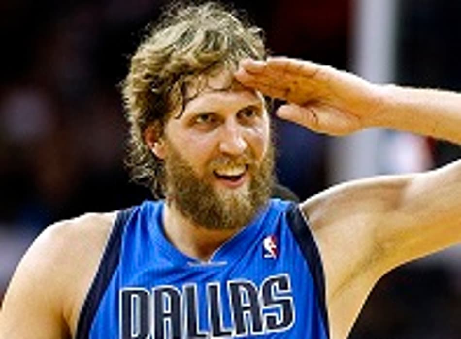 Dirk Nowitzki não descarta aposentadoria antes do fim de novo contrato com o Dallas Mavericks