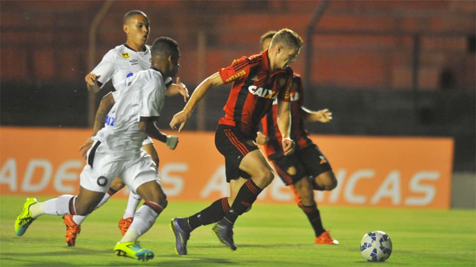 Na Ilha, Sport empata com o Furacão e perde chance de colar no G4