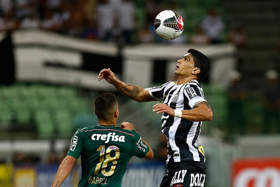 Renato diz que Santos treina pênaltis e cita 'defeitos' do Palmeiras