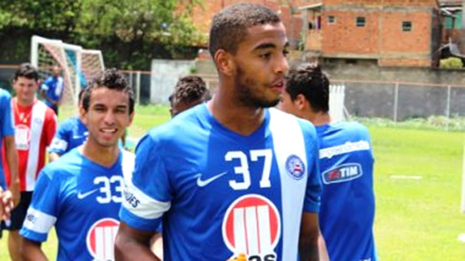 Sem contrato, jovem do Bahia está perto de assinar com o Flamengo