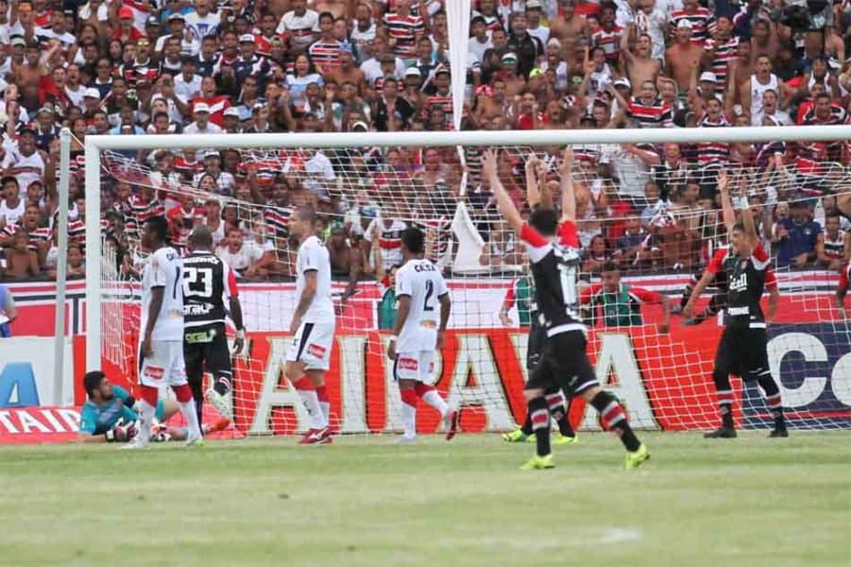 Santa Cruz bate Vitória e é vice-campeão da Série B