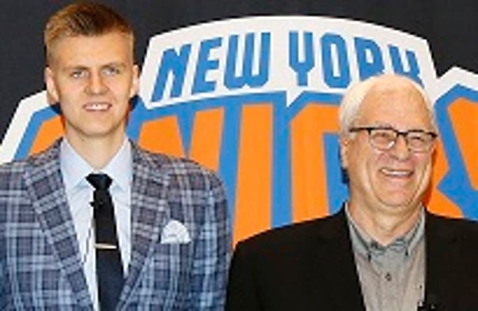 Sensação, Kristaps Porzingis valoriza conselhos da lenda Phil Jackson no New York Knicks
