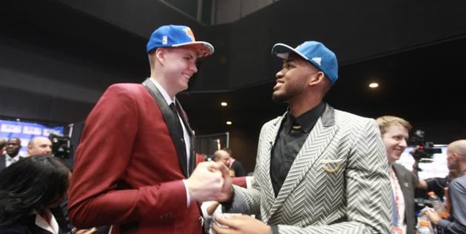 Porzingis surpreende e leva prêmio de melhor calouro no Leste; Towns vence no Oeste