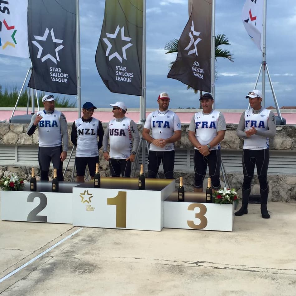 Bruno Prada conquista a prata na Final da Star Sailors League