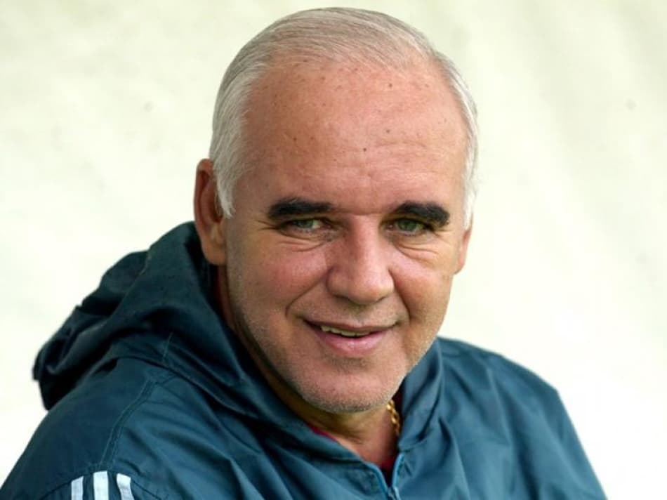 Valdir Espinosa é o novo técnico do Metropolitano-SC