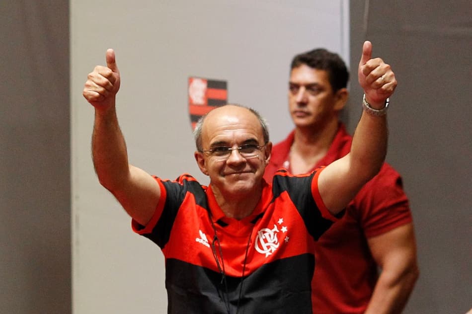 Flamengo fecha no azul pelo segundo ano seguido e tem lucro dobrado