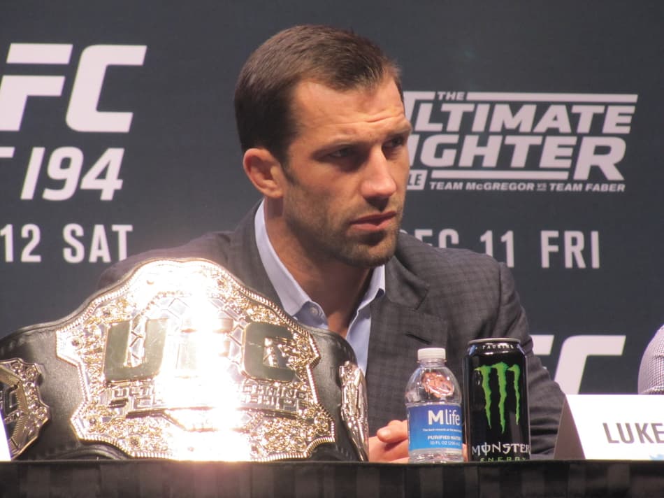 Rockhold quer rivais com ‘medo’ e planeja dar uma ‘surra’ em Spider