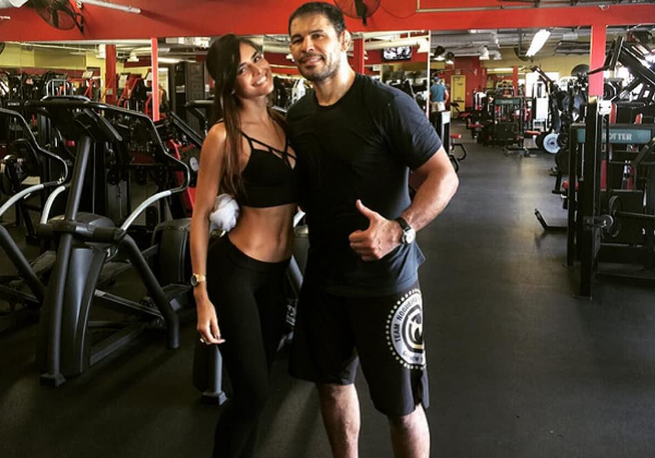 Minotauro é só amor com a namorada em Las Vegas