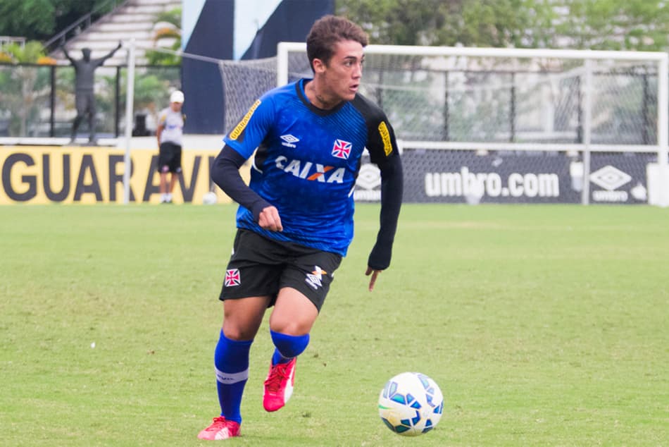 Blog do Garone: Dos 34 reforços do Vasco, 16 disputaram menos de dez jogos pelo clube em 2015