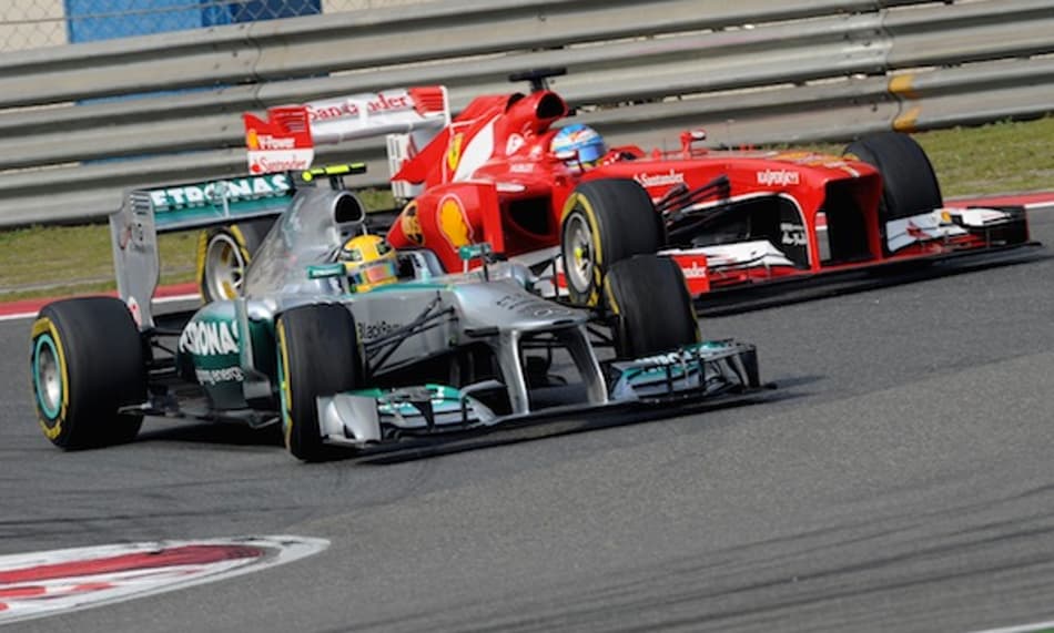 Ferrari admite atraso no início do desenvolvimento do carro de 2016