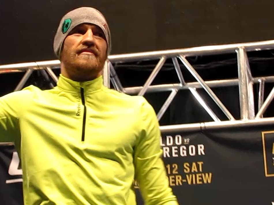 Treinador confirma quando Conor McGregor voltará a lutar pelo UFC