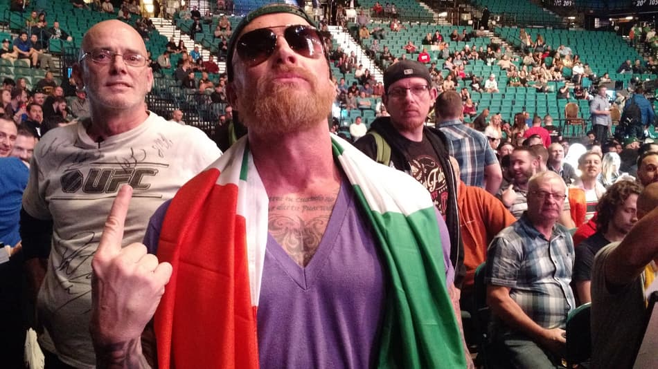 Cover de McGregor faz sucesso entre fãs, mas erra frase marcante de ídolo