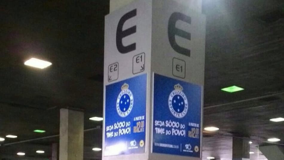 Ação de marketing do Cruzeiro provoca o Atlético nas rodoviárias
