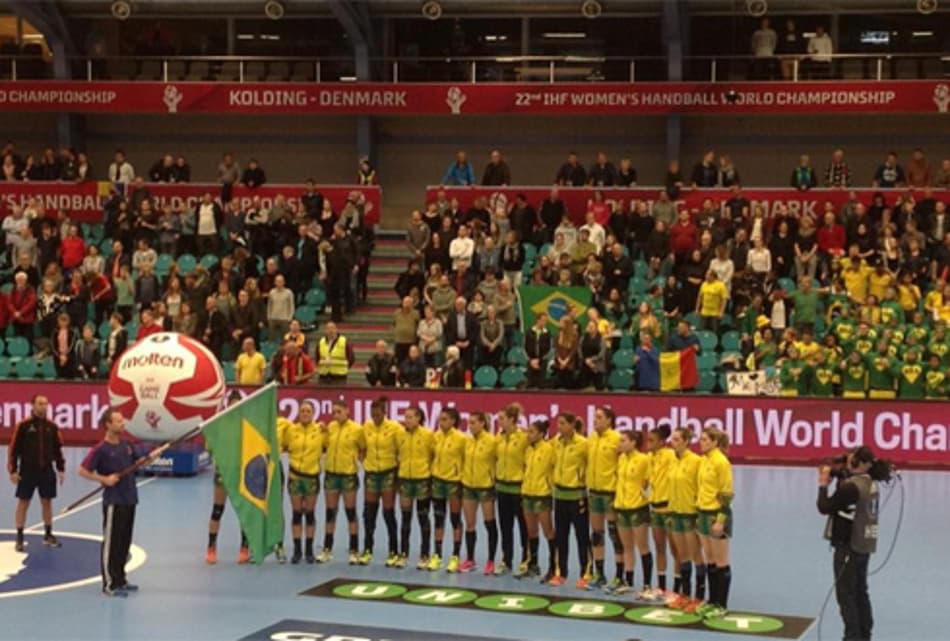 Meninas do Brasil lutam, mas perdem jogo para Romênia no Mundial