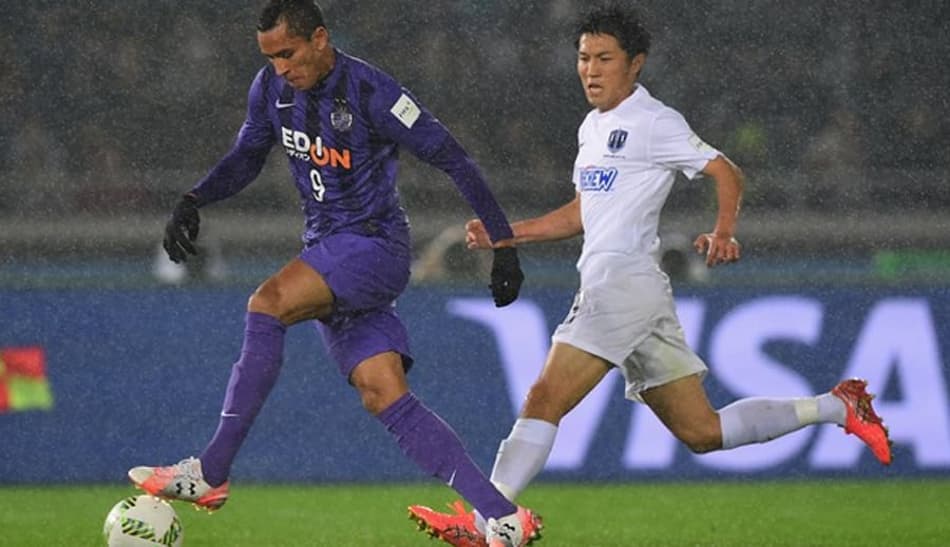 Douglas - Sanfrecce