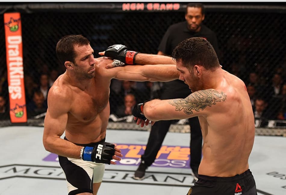 Luke Rockhold se mostra aberto a fazer revanche com Chris Weidman