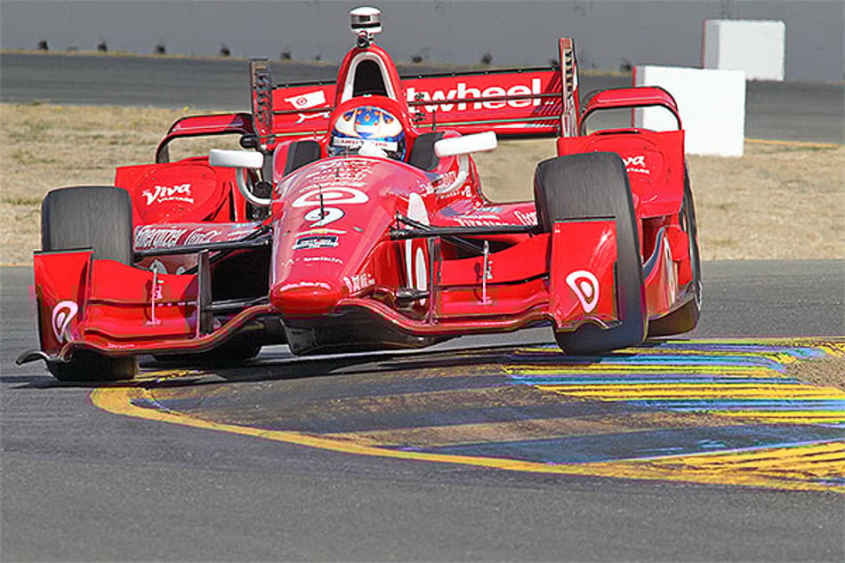 IndyCar aumenta a potência do botão 'push-to-pass'