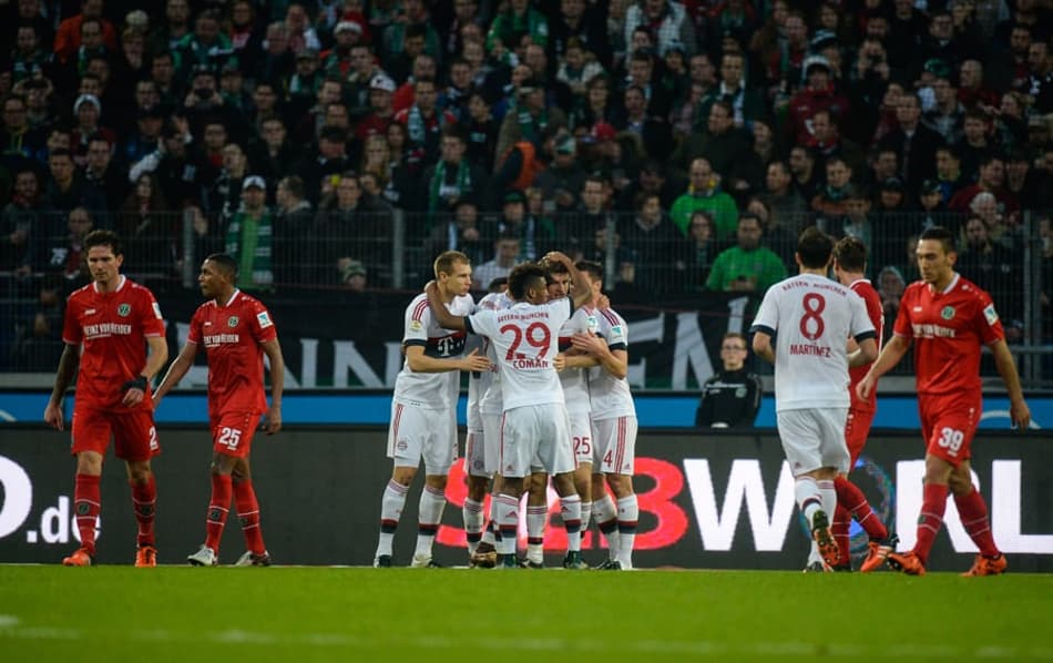 Borussia tropeça, Bayern vence e vai às férias com distância ainda maior