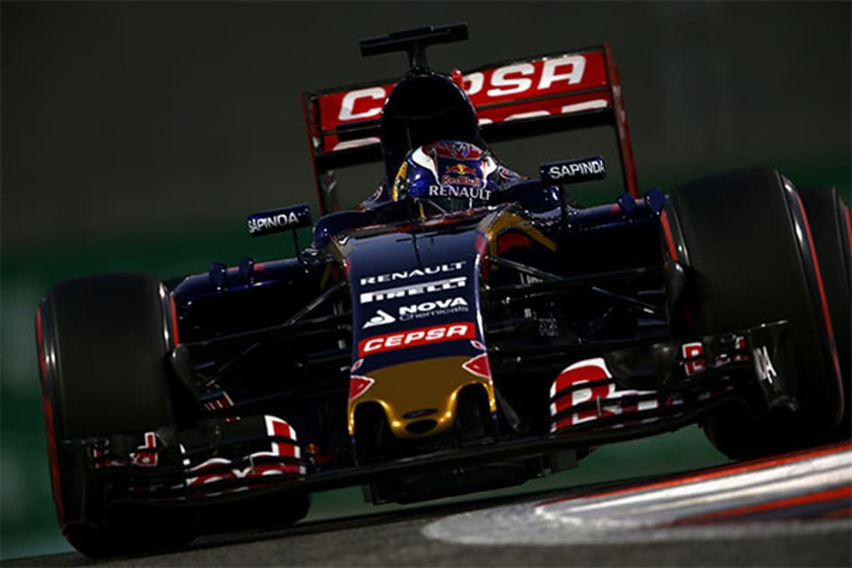 Max Verstappen espera ganhar um segundo por volta com motor Ferrari