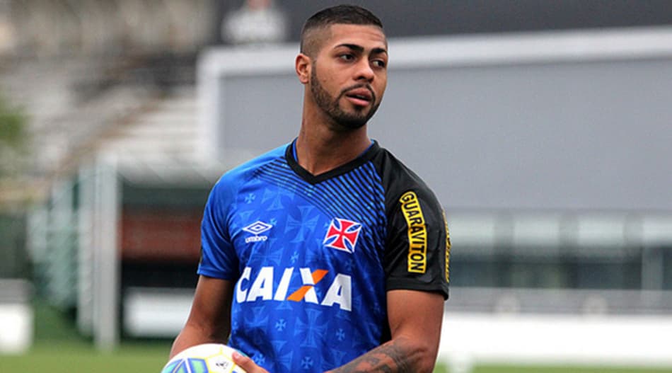 Blog do Garone: Entre base e profissional, gestão de Eurico Miranda contratou quase 130 jogadores em três anos; alguns sequer atuaram