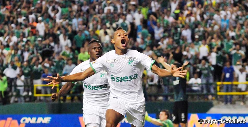Imbróglio com filho de treinador faz Preciado ter transferência para a China cancelada