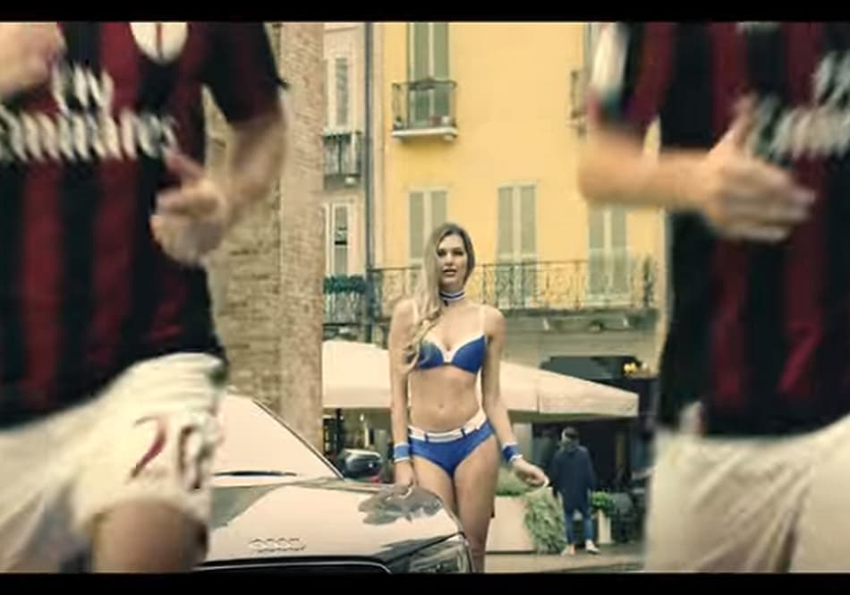 Jogadores do Milan ajudam modelo a capturar bandidos