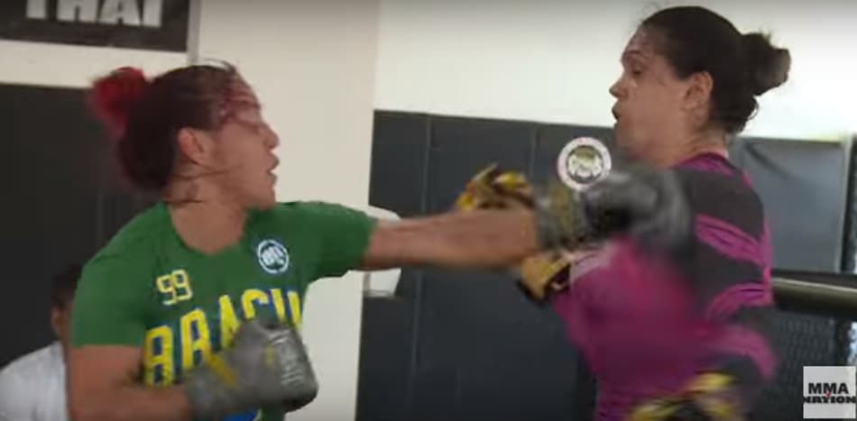 Cris Cyborg e Gabi Garcia