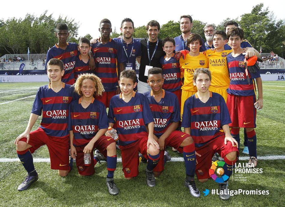 Diretor do Barça sub-12 recusa foto do time com Raúl e cria mal estar