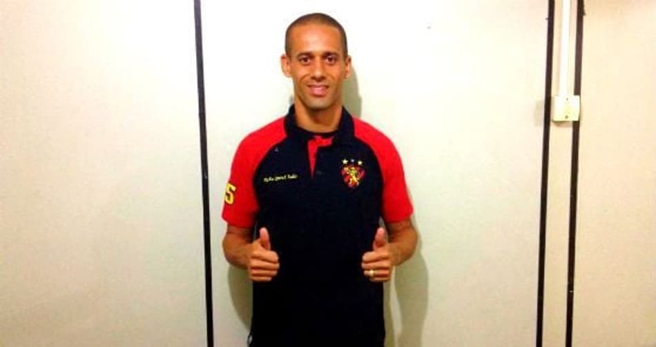 Goiás sela acordo para aumentar 'pacote' de reforços para a Série B