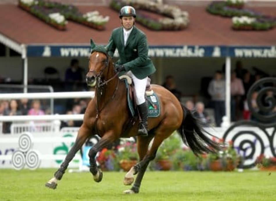 Atrapalhado por funcionário, atleta do hipismo fica fora da Rio-2016