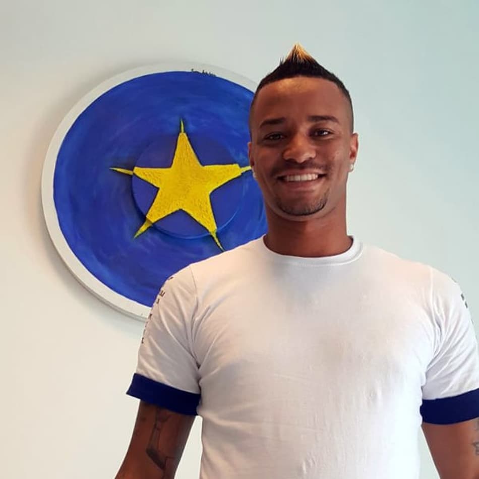 Rafael Silva assina por dois anos com o Cruzeiro: ‘Fiz a escolha certa’